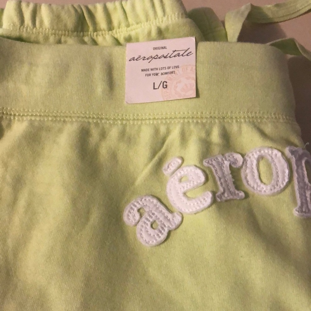 Aeropostale Capri